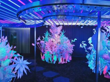 Dekoracje papierowe z efektem fluorescencji